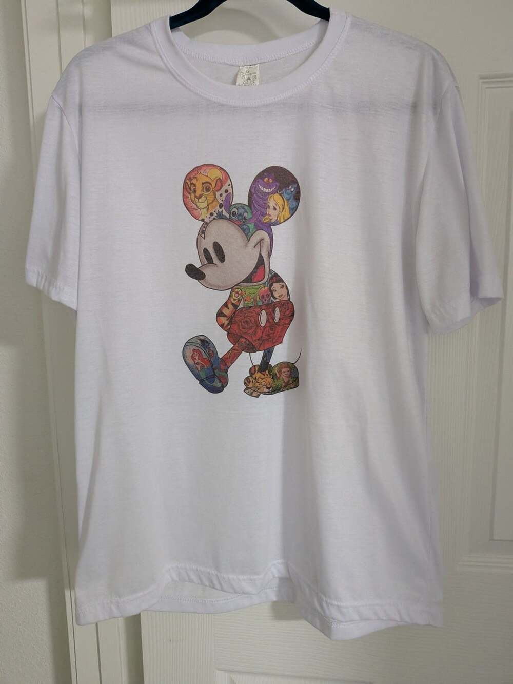 Disney Mickey Mouse Graphic T-Shirt Size L White Character Collage